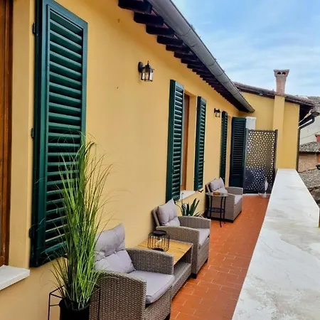 Loggia Senensis Apartment
